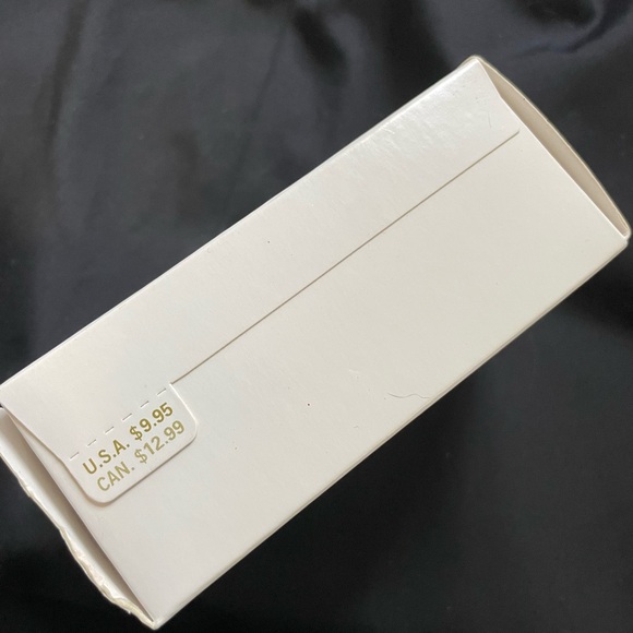 HALLMARK KEEPSAKE Frosty Fun Decade
Christmas Ornament 2010 Snowman in Box - Picture 2 of 9